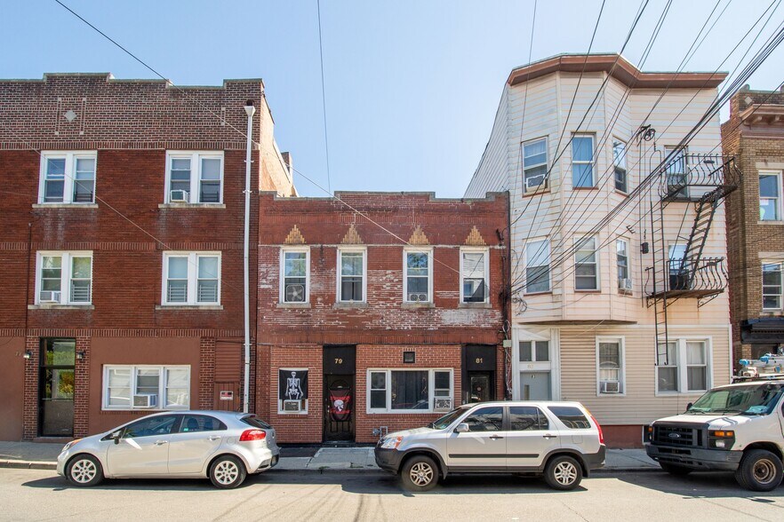 More Photos Of 81 Center St, Clifton Apartments For Sale