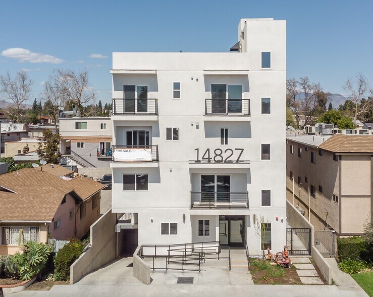 More Photos Of 14827 W Victory Blvd, Van Nuys Apartments For Sale