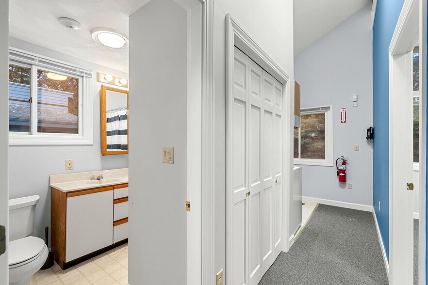 More Photos Of 398 Essex St, Beverly Loft Creative Space For Lease