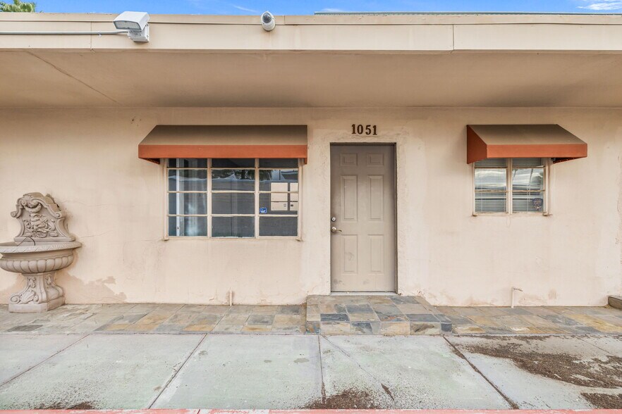 More Photos Of 1059-1063 N Palm Canyon Dr, Palm Springs Storefront For Sale