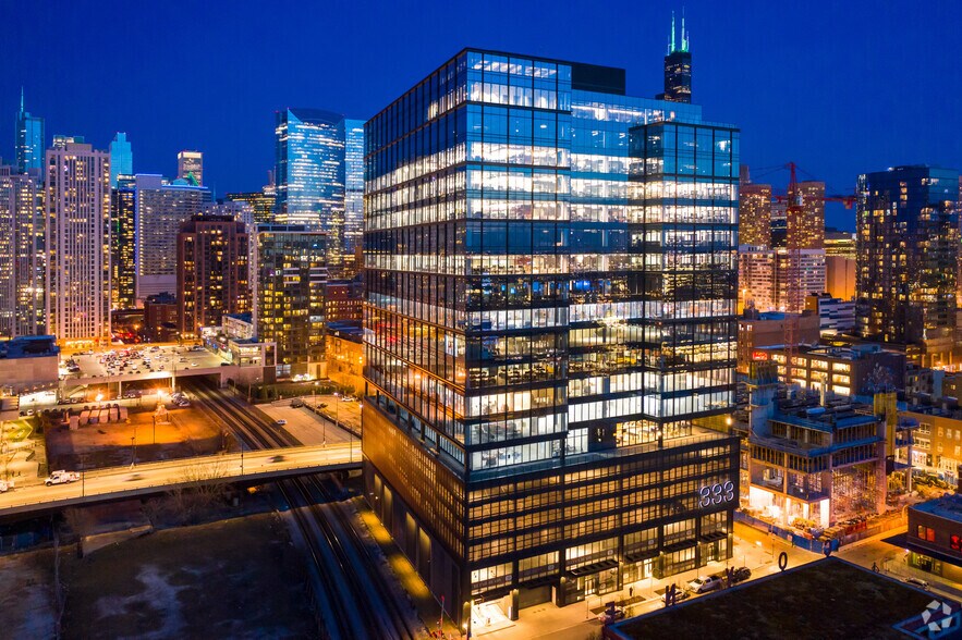More Photos Of 333 N Green St, Chicago Office For Lease