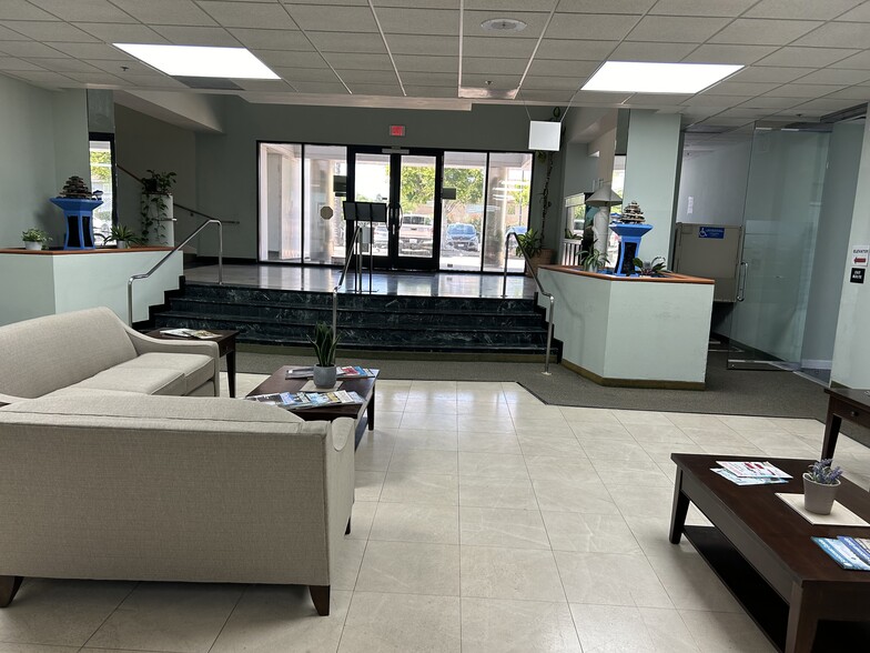 More Photos Of 22939 Hawthorne Blvd, Torrance Medical For Lease