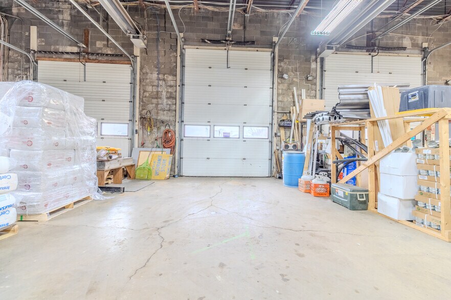 More Photos Of 204 Main St, East Pittsburgh Warehouse For Sale