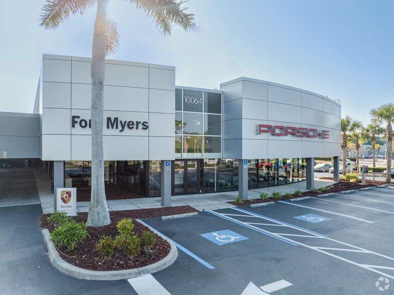 Primary Photo Of 10064 Daniels Interstate Ct, Fort Myers Auto Dealership For Sale