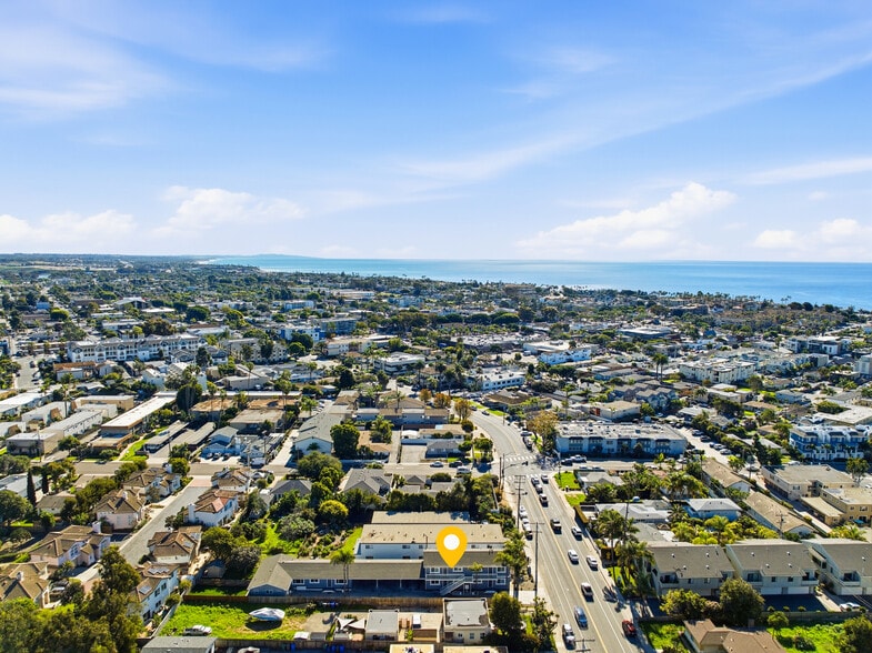 More Photos Of 2652 Jefferson St, Carlsbad Apartments For Sale