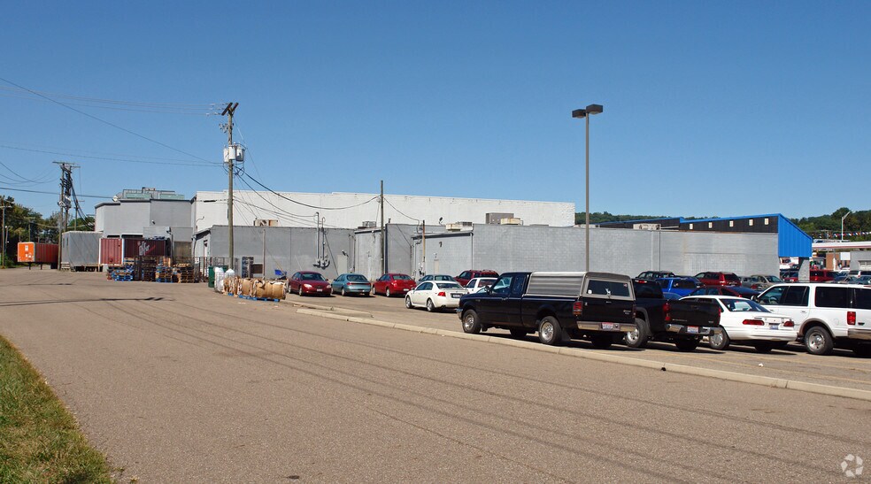 More Photos Of 1213-1283 N Memorial Dr, Lancaster Unknown For Lease