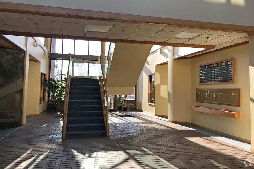 More Photos Of 215-217 W Ann Arbor Rd, Plymouth Office For Lease