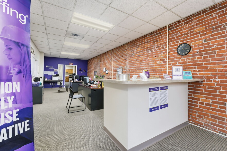 More Photos Of 1118-1120-1122 Meade Ave, Prosser Storefront For Sale