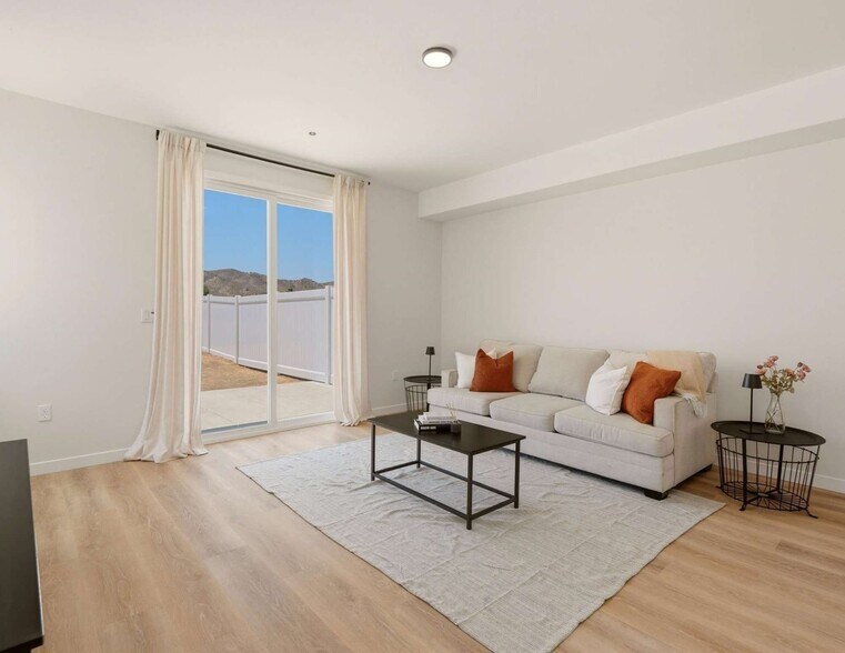 More Photos Of 5824 Persepolis Ct, Riverside Multifamily For Sale