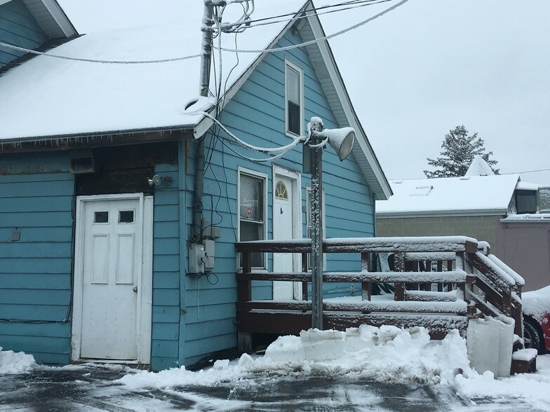 More Photos Of 403-409 W Rollins Rd, Round Lake Beach Carwash For Sale