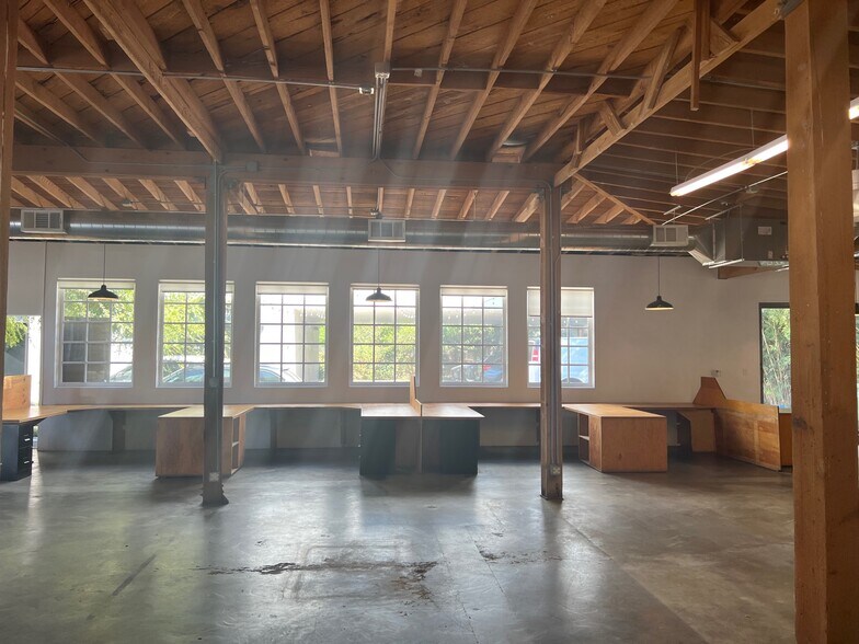More Photos Of 2029 Blake Ave, Los Angeles Storefront Retail Office For Lease