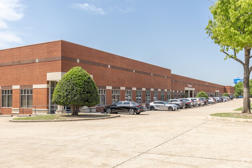 More Photos Of 3000 Kellway Dr, Carrollton Research And Development For Sale