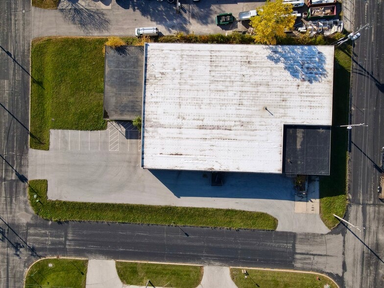 More Photos Of N57 W13520 Reichert Ave, Menomonee Falls Manufacturing For Sale