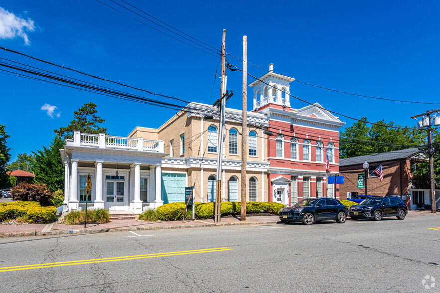 Primary Photo Of 14 Fairmount Ave, Chatham Office For Lease