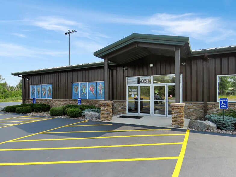 More Photos Of 6831 Seneca Ln, Elma Flex For Lease