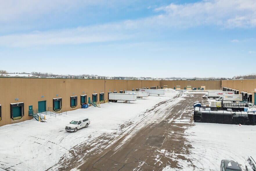 More Photos Of 2015 Silver Bell Rd, Eagan Industrial For Lease
