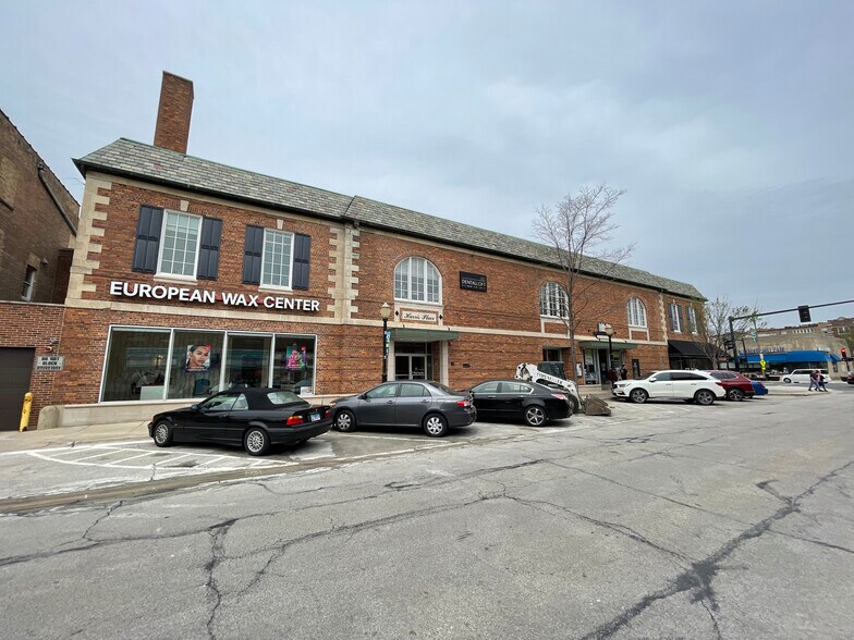 More Photos Of 1 W Harris Ave, La Grange Office For Lease