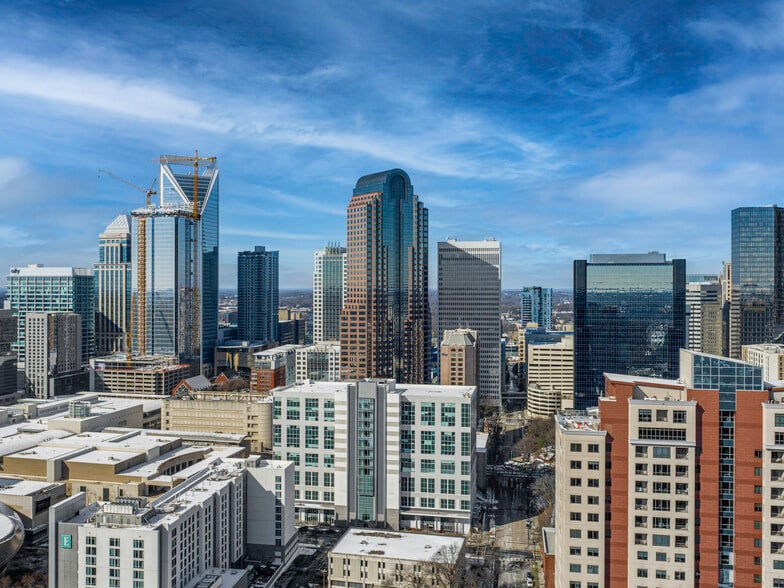 More Photos Of 301 S College St, Charlotte Office For Lease