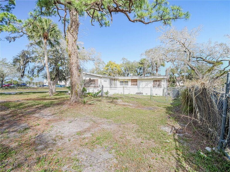 More Photos Of 690 6th Ave, Vero Beach Land For Sale
