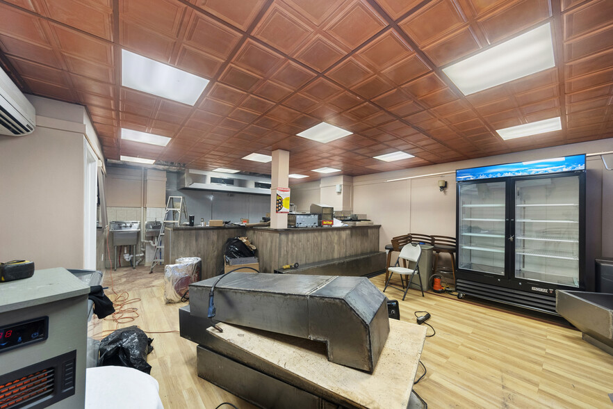 More Photos Of 17-19 Adams St, Bedford Hills Storefront Retail Residential For Sale