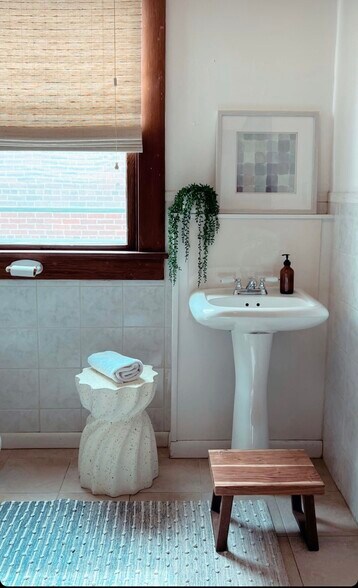 More Photos Of 139 SW I St, Grants Pass Specialty For Sale