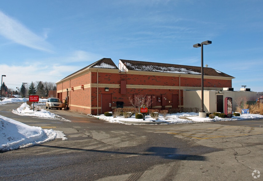 More Photos Of 177 S Milford Rd, Milford Fast Food For Lease