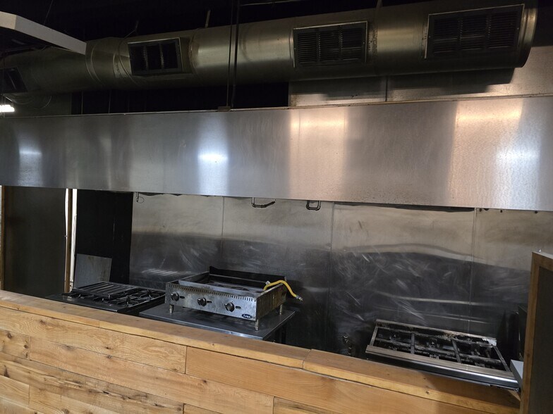 More Photos Of 202-206 St Helens Ave, Tacoma Restaurant For Lease