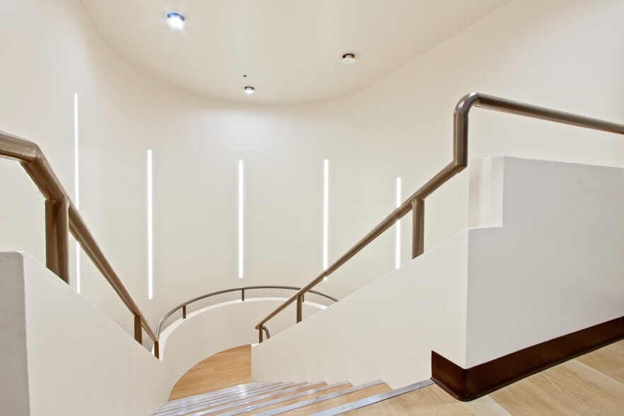 More Photos Of 62 Corporate Park, Irvine Medical For Lease