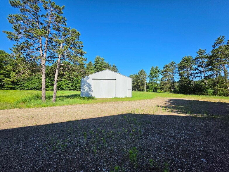 More Photos Of N12757 Rindahl Valley Rd, Osseo Warehouse For Lease