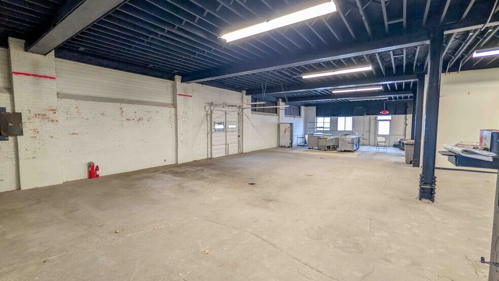 More Photos Of 301 W Water St, Sandusky Restaurant For Sale