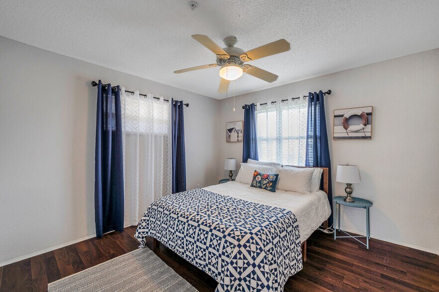 More Photos Of 1809 Gulf Blvd, Indian Rocks Beach Apartments For Sale