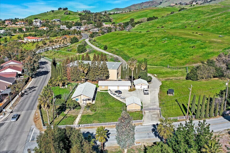 More Photos Of 1995 Old Calaveras Rd, Milpitas Lodge Meeting Hall For Sale