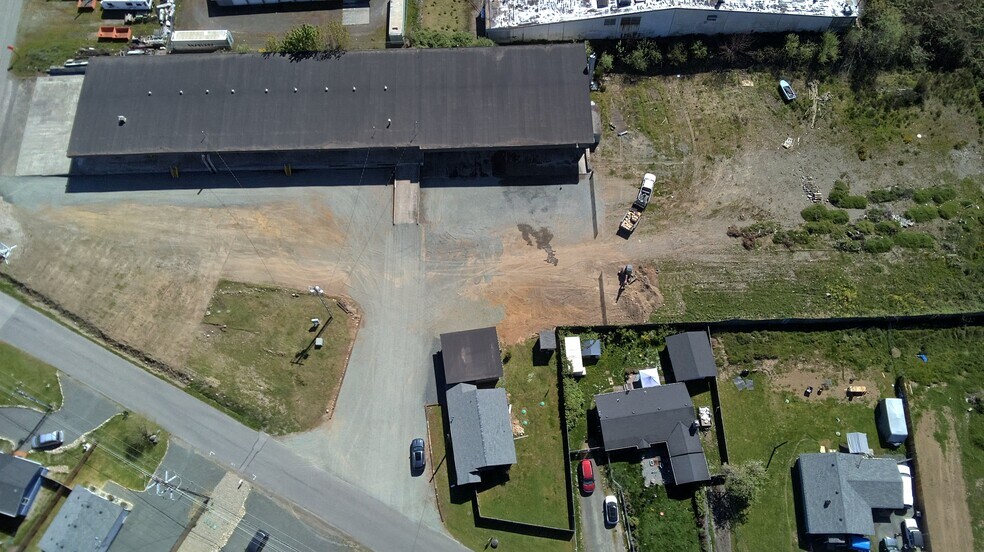 More Photos Of 212 N Gales St, Port Angeles Warehouse For Lease