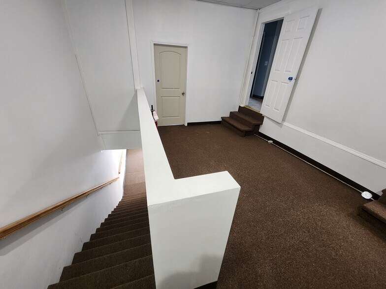More Photos Of 744 Park Ave, Syracuse Warehouse For Sale