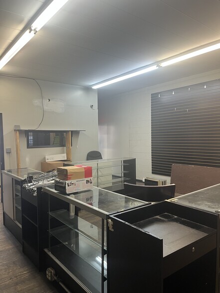 More Photos Of 20477 Van Dyke St, Detroit Storefront For Sale