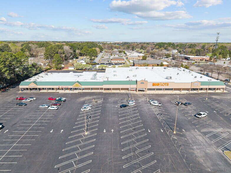 More Photos Of 605-611 Greenville Blvd SW, Greenville Unknown For Lease