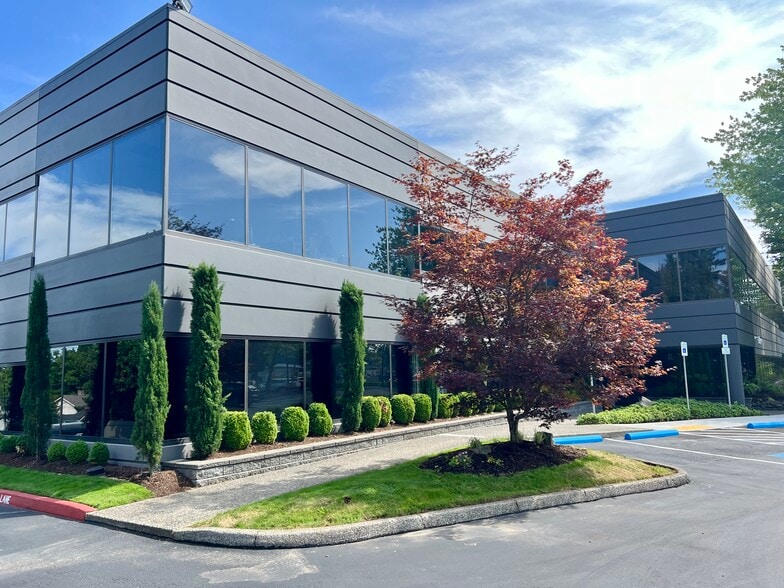 More Photos Of 9700 SW Capitol Hwy, Portland Office For Lease