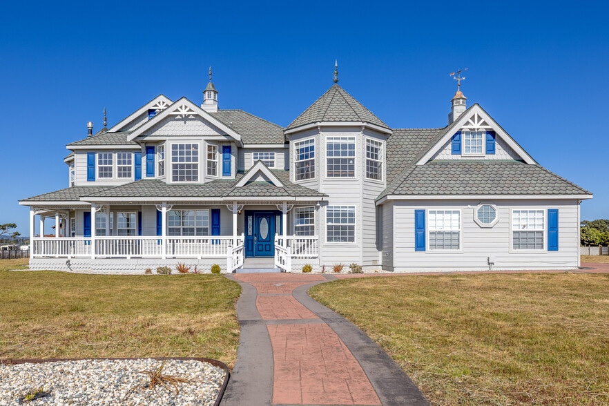 More Photos Of 19351 Del Mar Dr, Fort Bragg Specialty For Sale