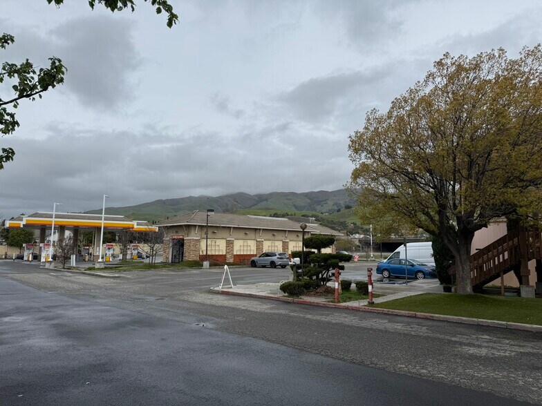 More Photos Of 1000 Jacklin Rd, Milpitas General Retail For Sale