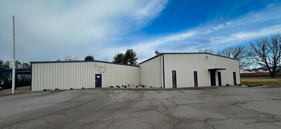 Primary Photo Of 585 Old Georgia Rd, Moore Warehouse For Lease