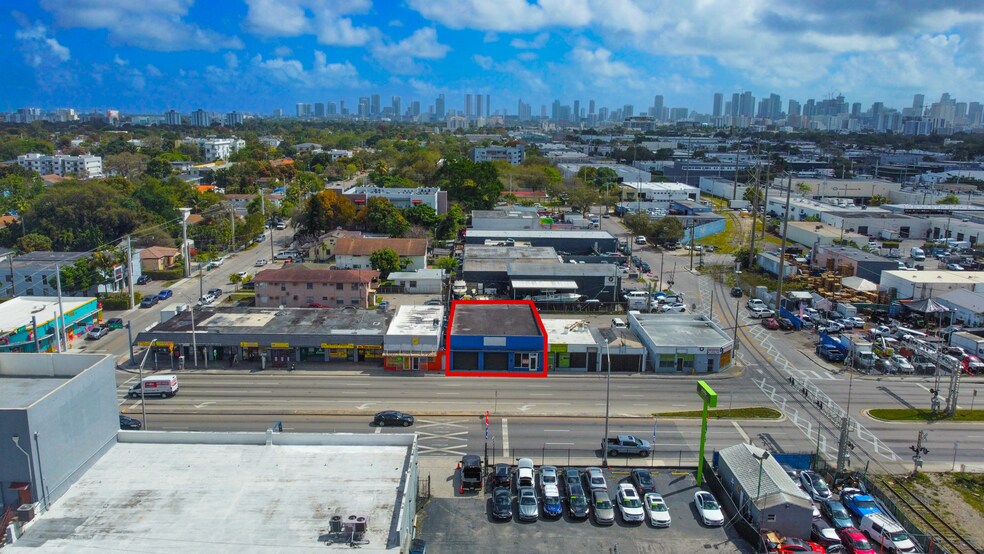More Photos Of 2319 NW 27th Ave, Miami Auto Repair For Lease