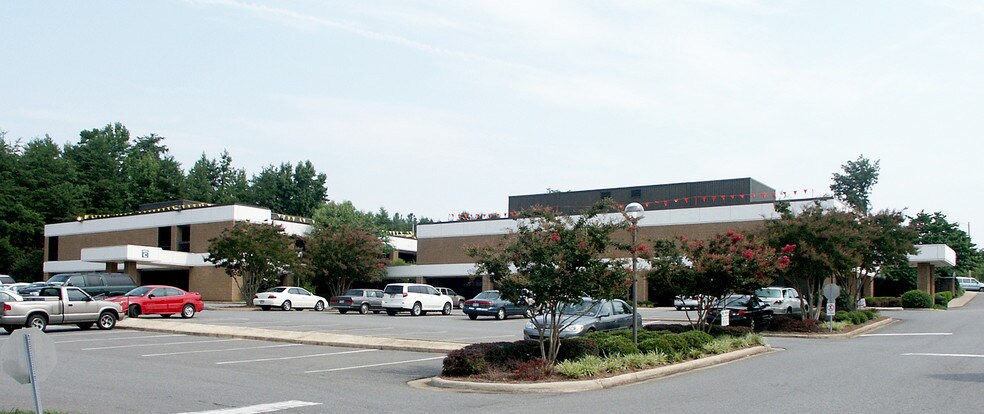 More Photos Of 2544 Court Dr, Gastonia Medical For Lease