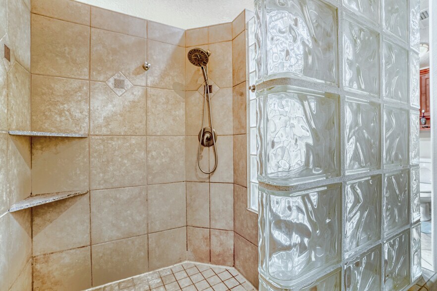 More Photos Of 810 NE 167th Ave, Vancouver Assisted Living For Sale