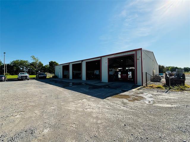 More Photos Of 2700 S 32nd St, Muskogee Industrial For Sale