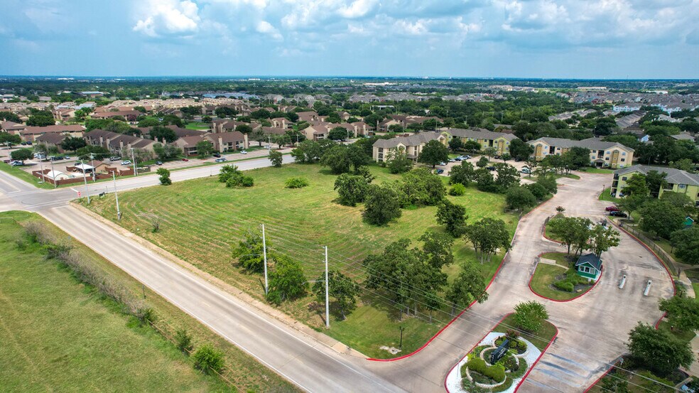 More Photos Of 501 Luther St W, College Station Land For Sale