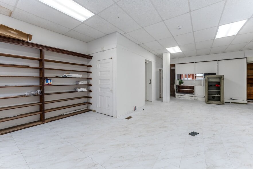 More Photos Of 1-5 Broadway, Bangor Apartments For Lease