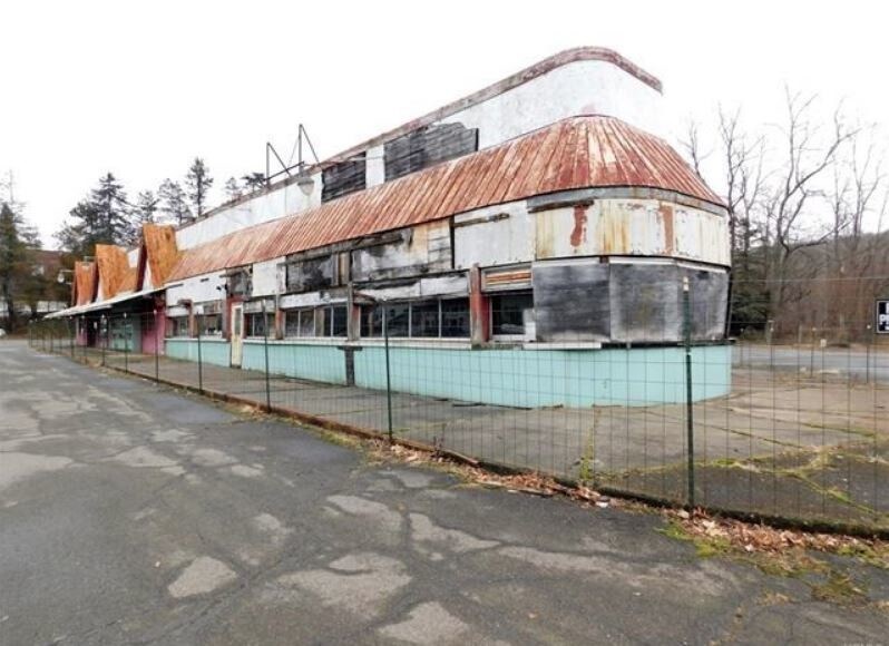 More Photos Of 974 Route 17, Southfields Restaurant For Sale