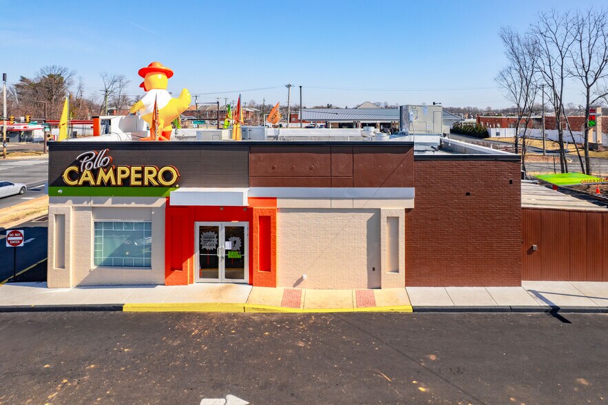 More Photos Of 9025 Frankford Ave, Philadelphia Restaurant For Sale