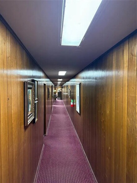 More Photos Of 107 S Wewoka Ave, Wewoka Office For Sale