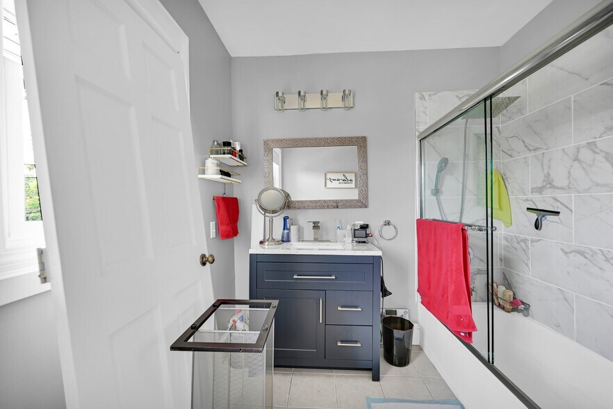 More Photos Of , Mamaroneck Unknown For Sale